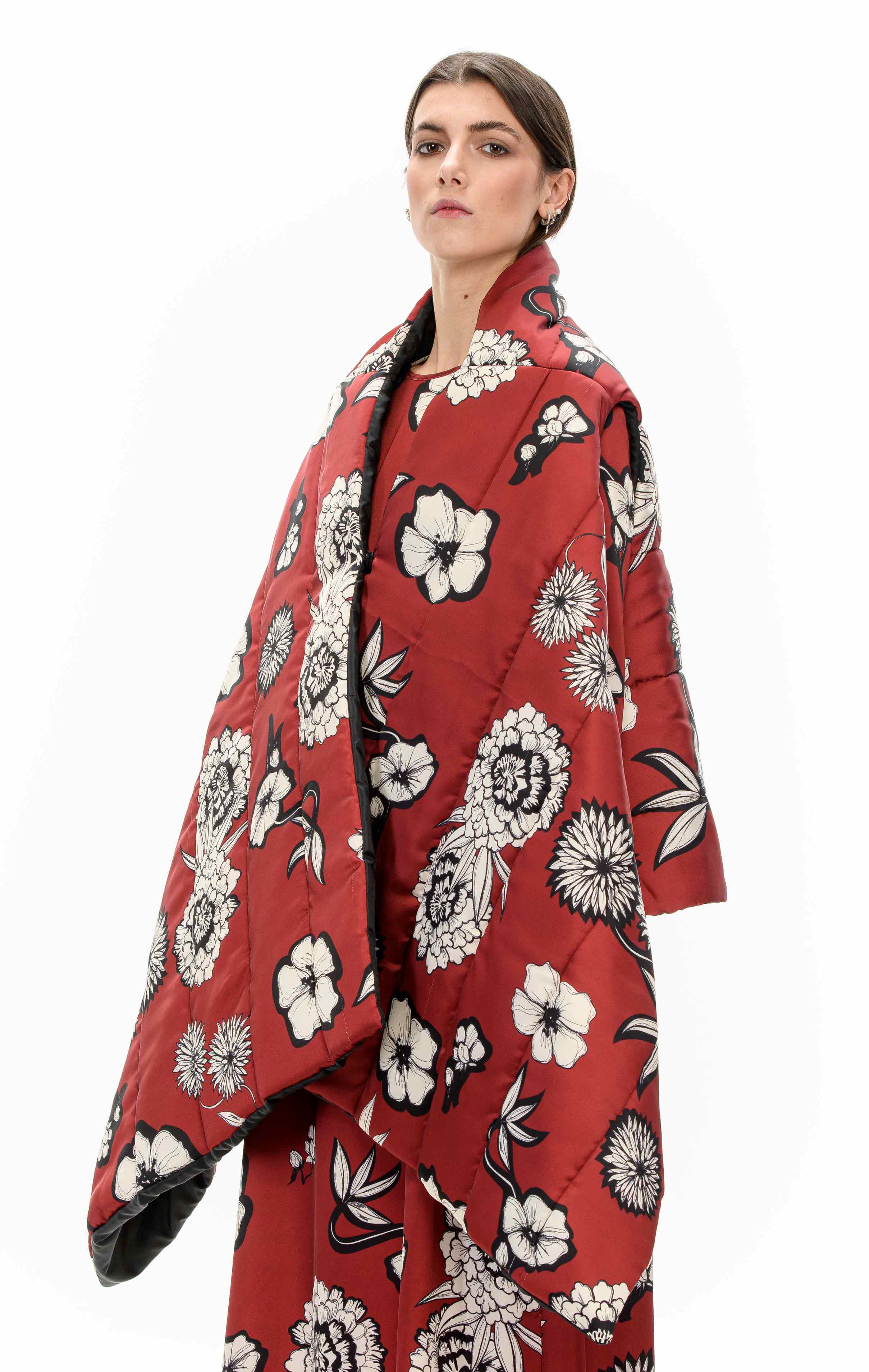 AMARA Satin cape