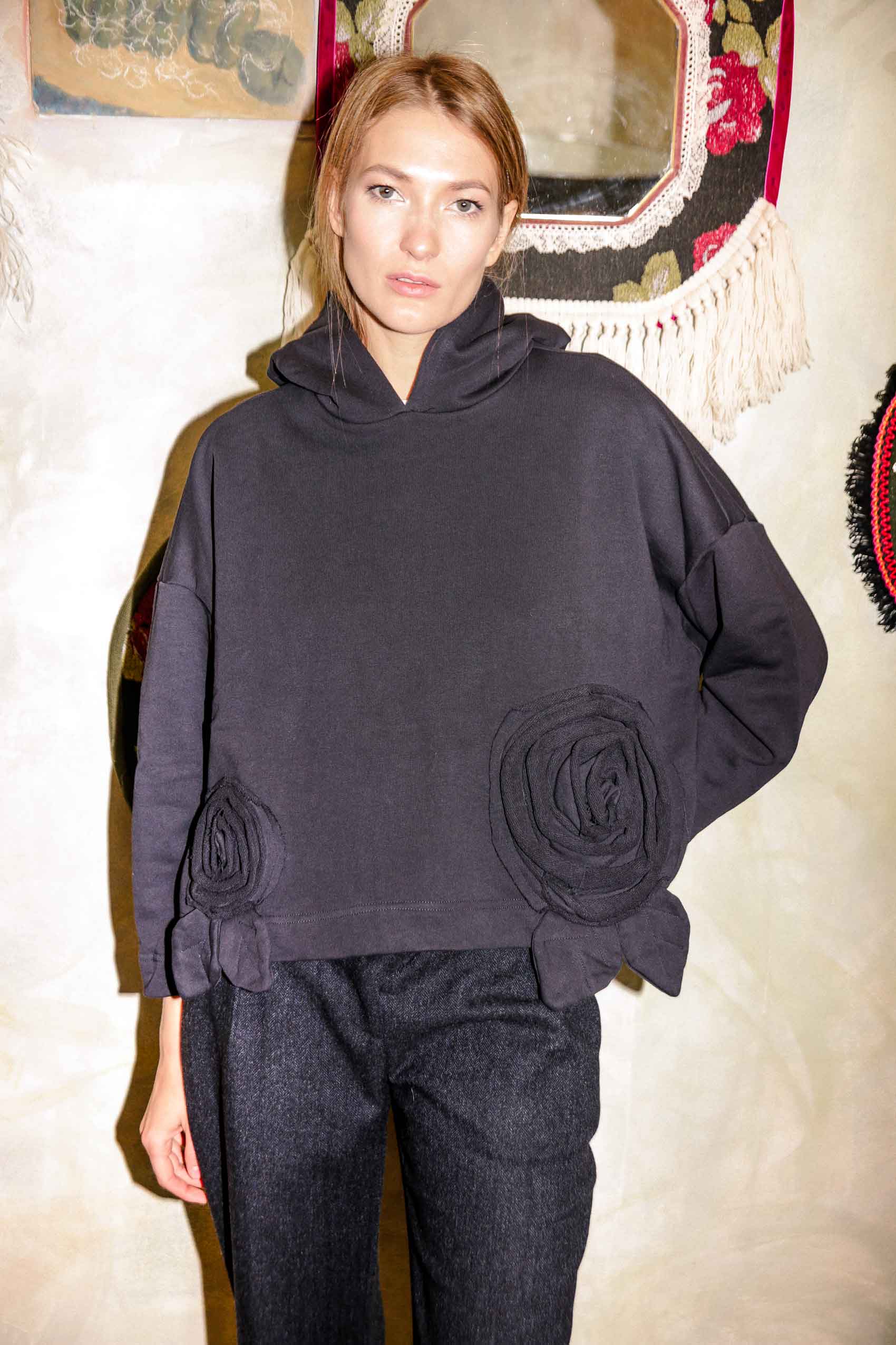 LADY LOVE Midnight blue sweatshirt
